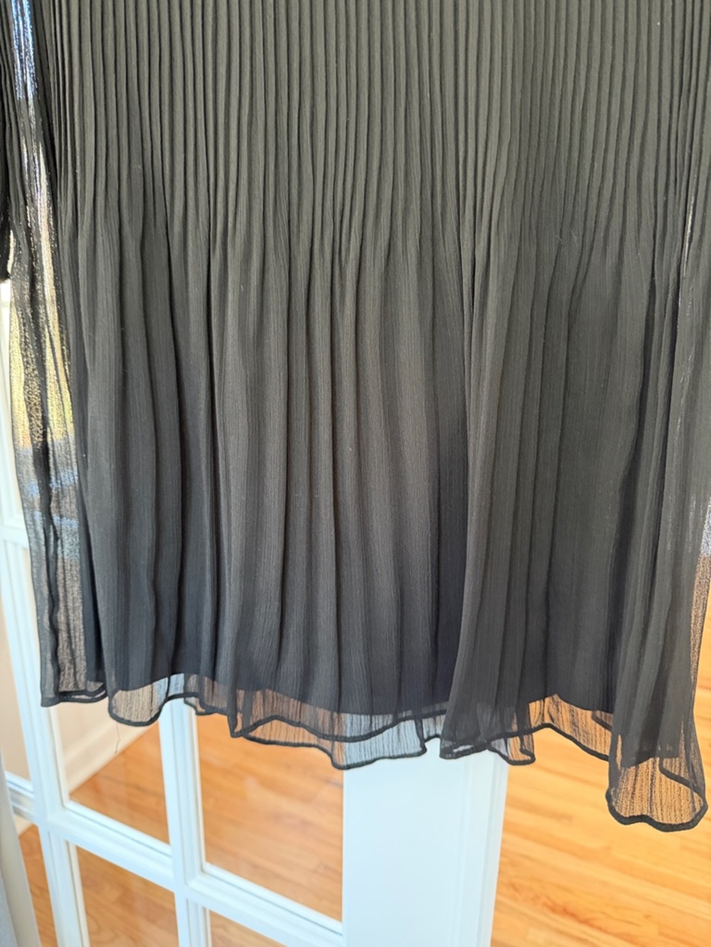 DKNY Black Pleated Long-Sleeve V-Neck Dress with Tie - Picture 5 of 5